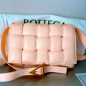 Bottega Veneta Padded Cassette in light Peach